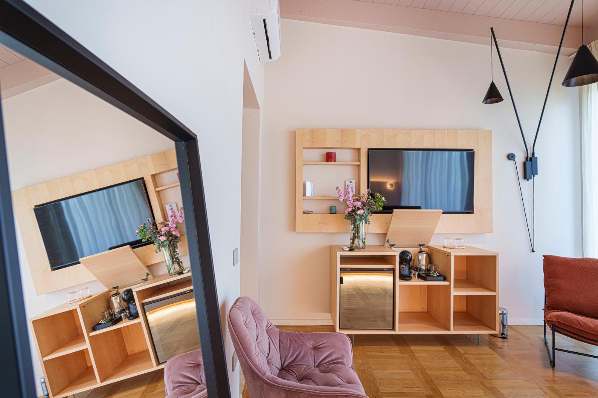 Uefio - Luxury Suites Monte di Procida Esterno foto
